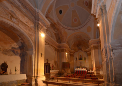 Interior de la iglesia de Santa Cecília de Bárcabo